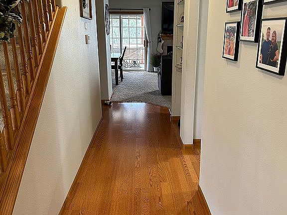 4th image of 210 Red Hill Ln