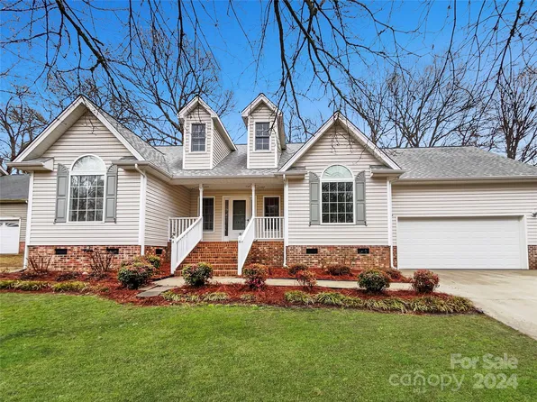 1436 Rainforest Ct, Gastonia, NC 28054