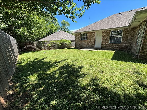 2nd image of 2507 Tanglewood Ct