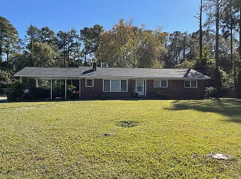 212 S Edgewood Dr — Photo 1