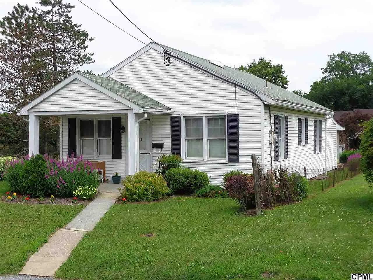 5 E Locust St photo 1