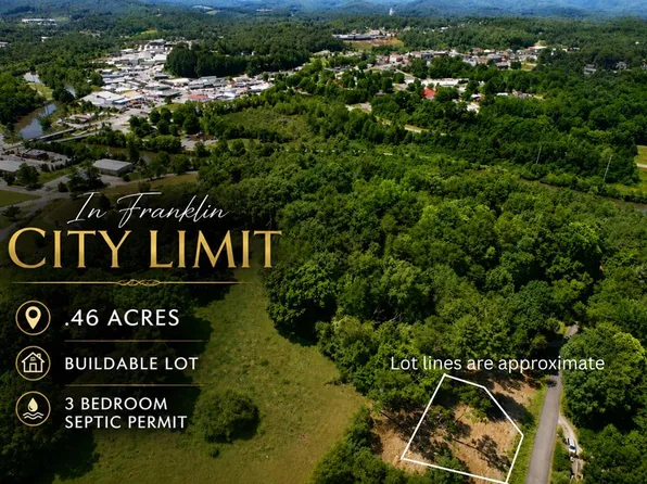 252 Kingwood Cir, Franklin, NC 28734