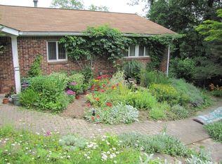 116 Oakview Dr, Morgantown, WV 26505