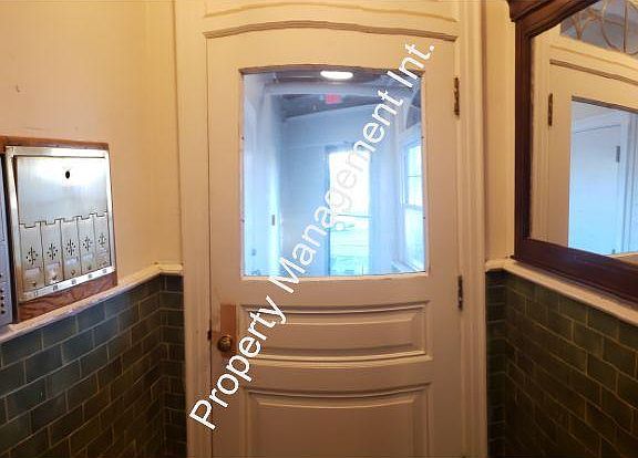 4th image of 1318 Arrott St #3REAR