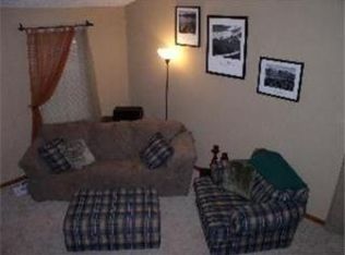 6908 Sobbie Rd, Pleasant Valley, MO 64068