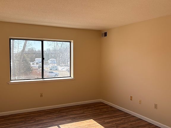 4th image of 2310 Harbor View Dr Unit 2310