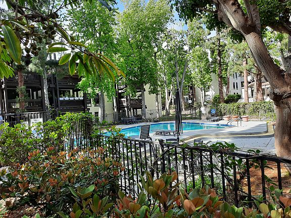 Pool at Cross Creek Village