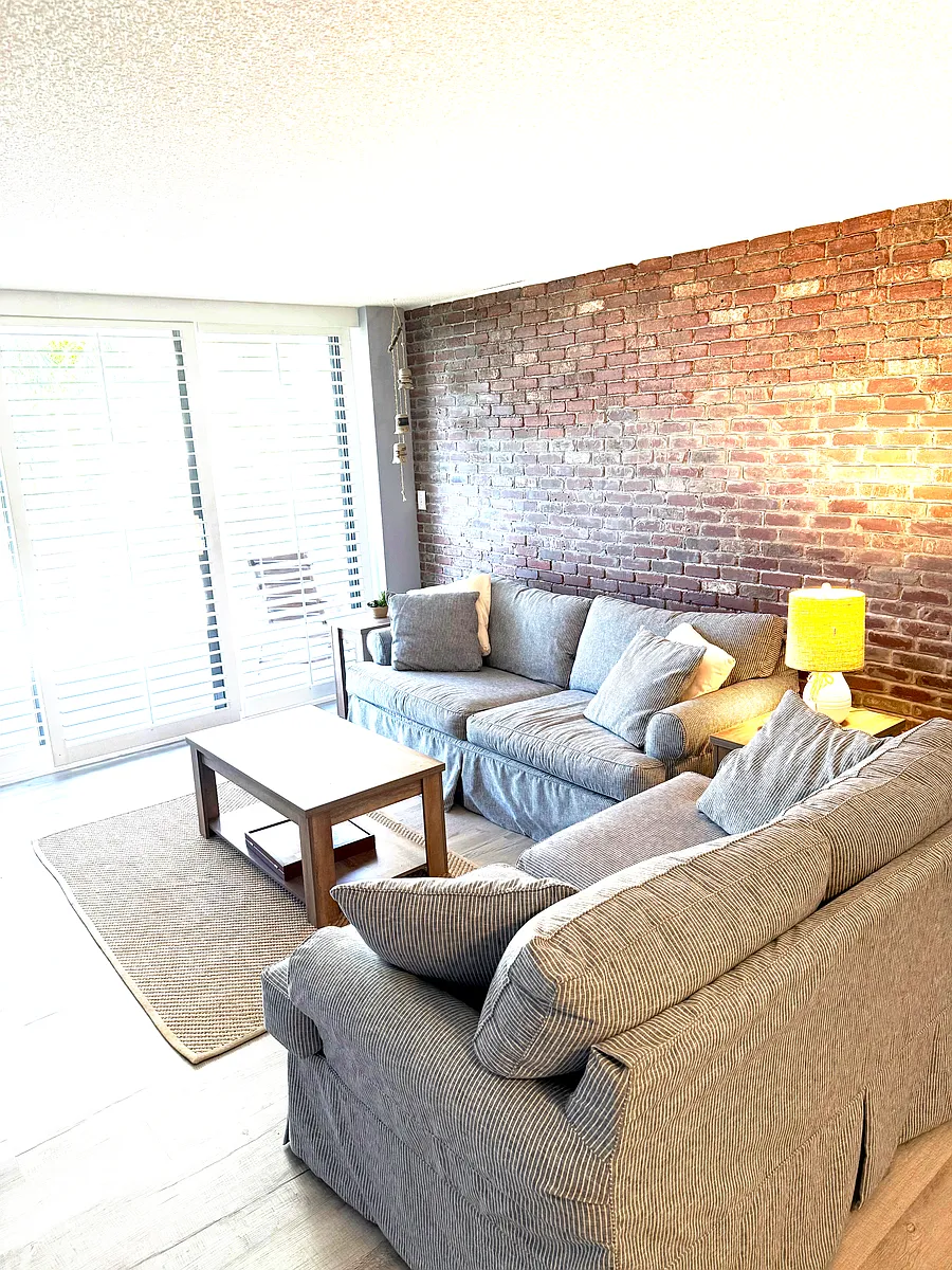 Building Photo - 380 Seaview Ct #310