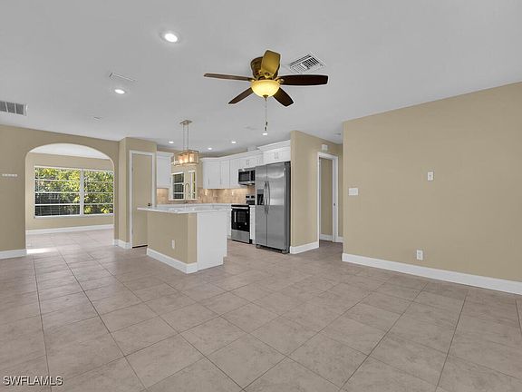 4th image of 481 Grenier Dr