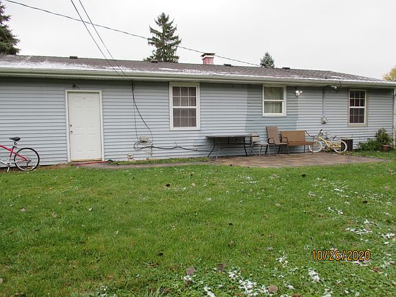 3rd image of 232 Harrison St