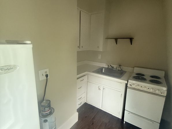 12 Pleasant St #9