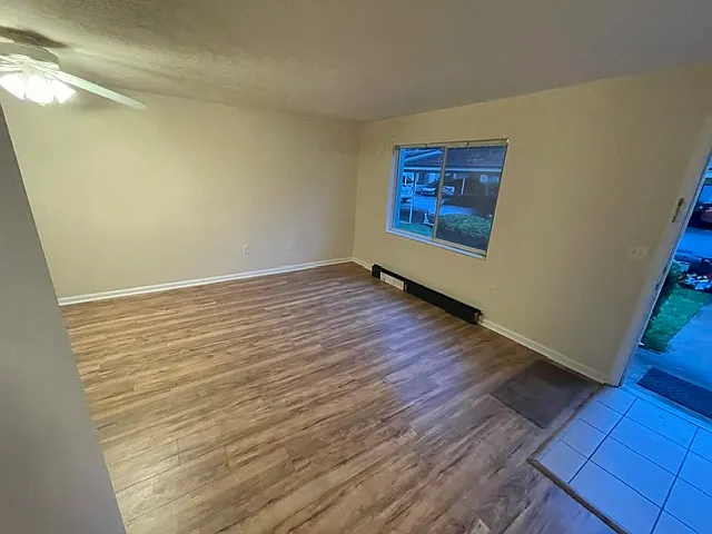 Family room 1