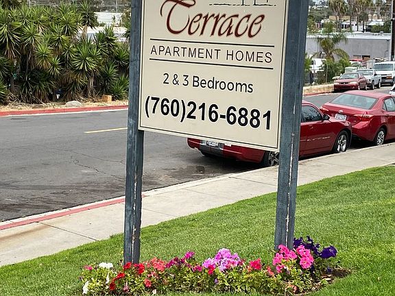 2nd image of 415 Plymouth Dr APT 10