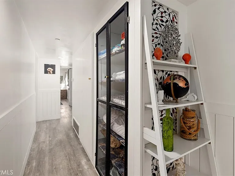 2214 W Oceanfront #B — Photo 20