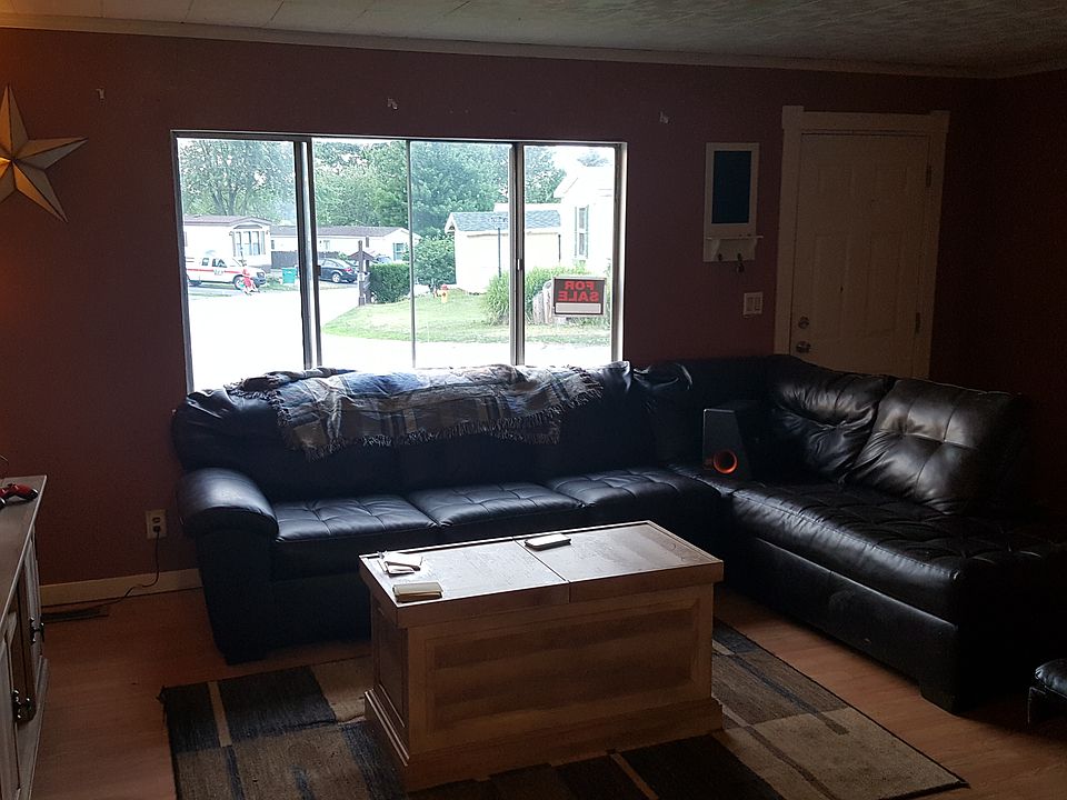 1st image of 251 Honeybrook Cir