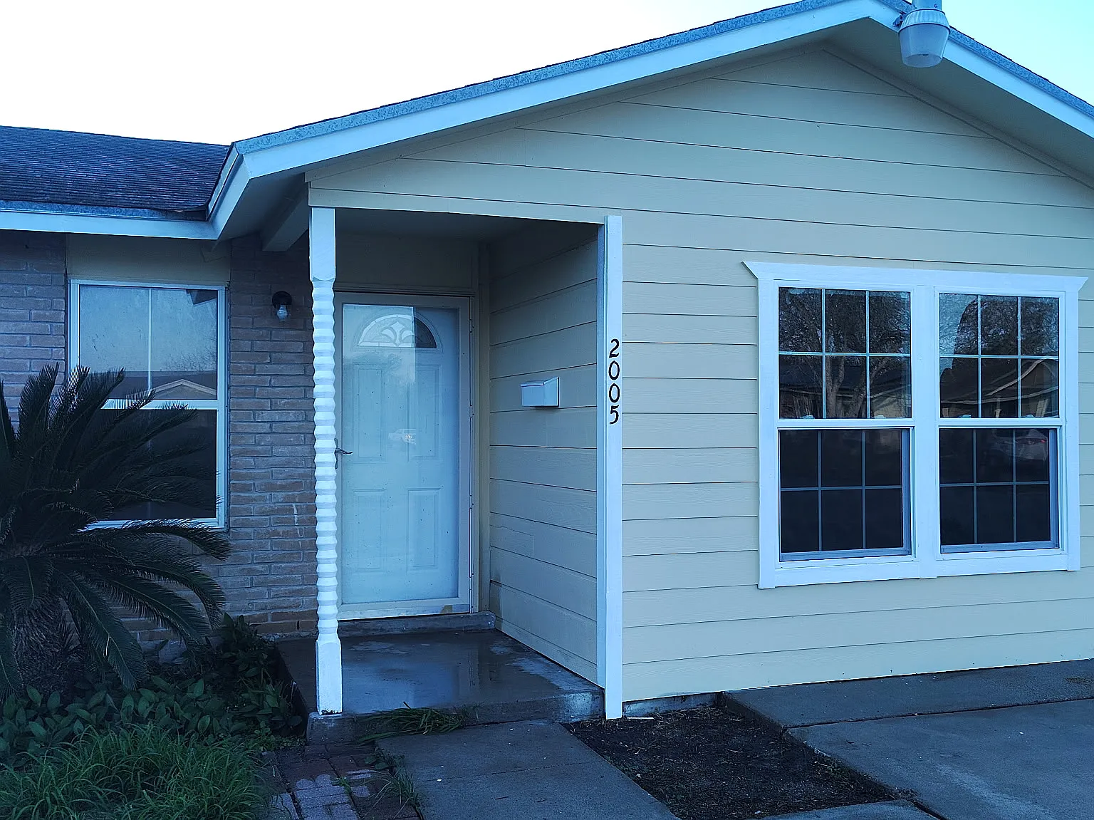 3 bed, 1216 sqft, $1,375 — Photo 2