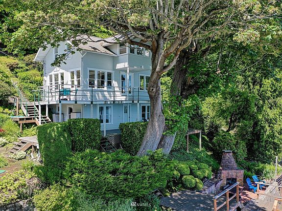 3rd image of 1231 Maplewood Beach Dr NW
