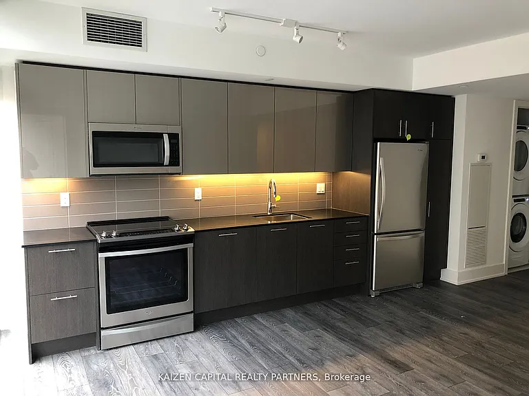 403 Church St #308 — Photo 5