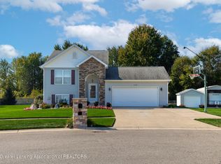 448 Amy Ln, Mulliken, MI