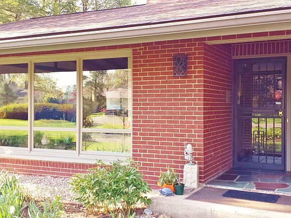5th image of 662 Marburn Dr