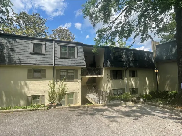 72 Montre Sq NW, Atlanta, GA 30327