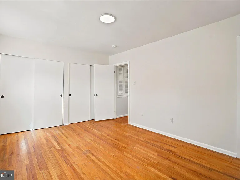668 Renz St — Photo 10