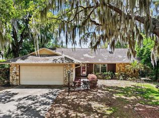 50 W Court Dr, Eustis, FL 32726