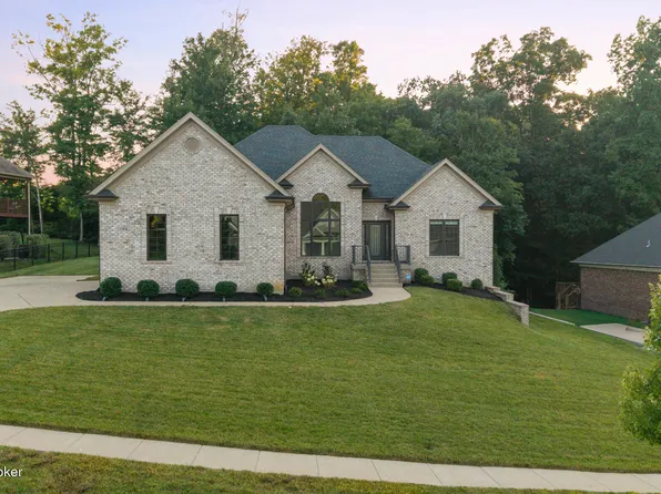 17216 Shakes Creek Dr, Fisherville, KY 40023