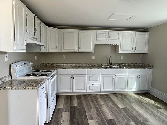5th image of 2023 Clinton Ave SE