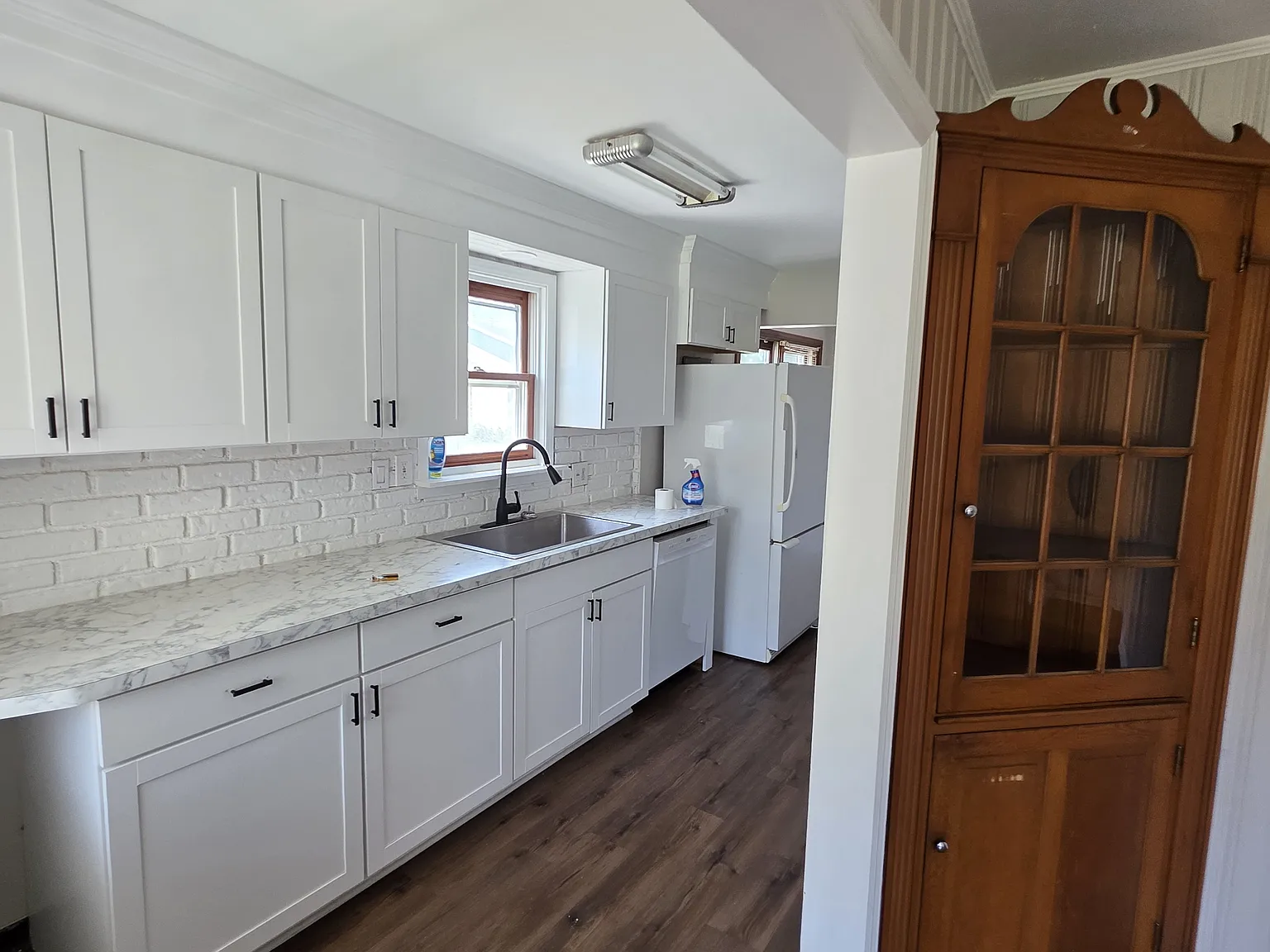 3 bed, 1.5 bath, 1349 sqft, $2,199 — Photo 1