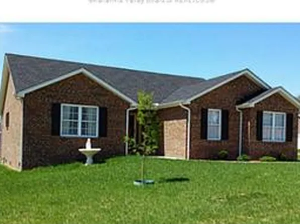 13 Mayfair Dr, Hurricane, WV 25526