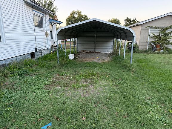 3rd image of 318 Harold St