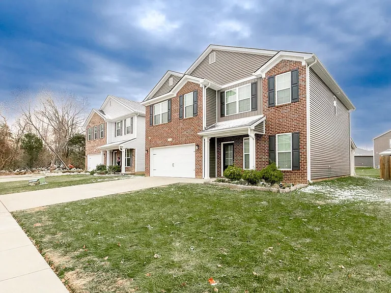 11512 Caswell Springs Way — Photo 2