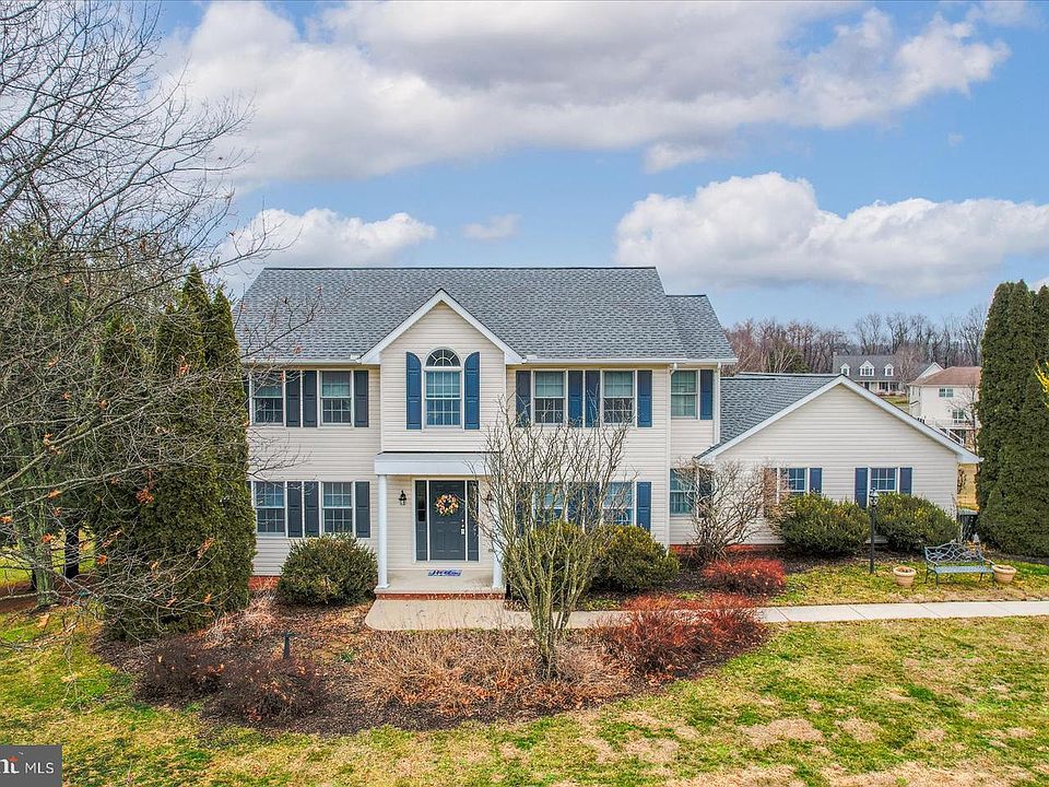 1st image of 2358 Fox Chase Dr
