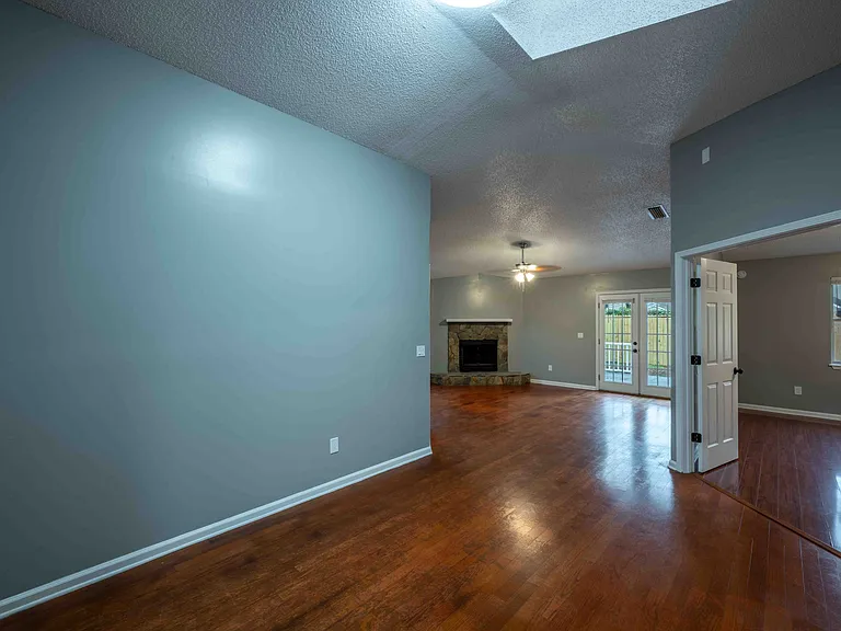 2645 Sam Houston Pl — Photo 30