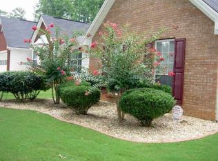 5250 Sterling Trace Ct, Lilburn, GA 30047