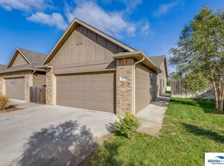 3520 E Sunflower Dr, Derby, KS 67037