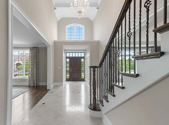 3rd image of 22411 N Greenmeadow Dr