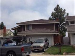 60 Meadow View Dr, Pomona, CA 91766