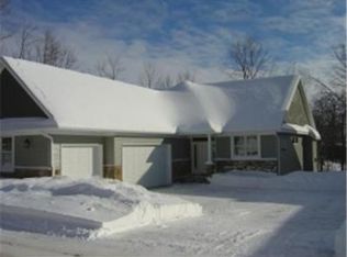 2242 Salem Heights Dr SW, Rochester, MN 55902