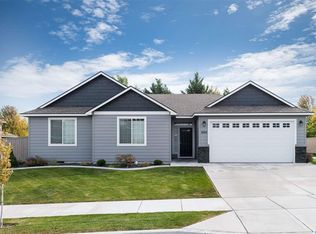 1094 N Montana St, Kennewick, WA 99336