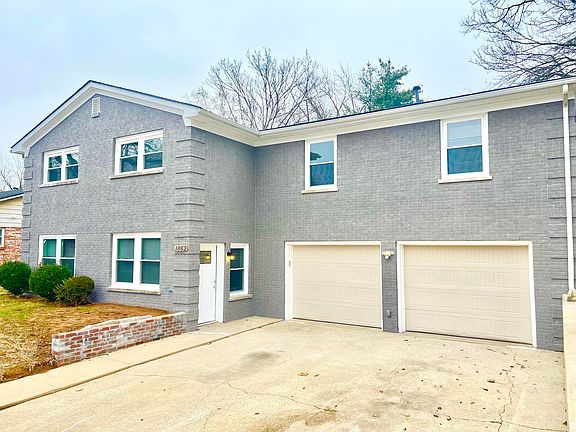 2nd image of 1862 Colchester Dr