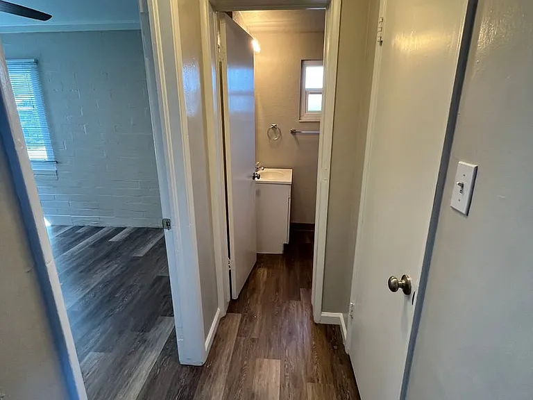 65 Caliente Street — Photo 11