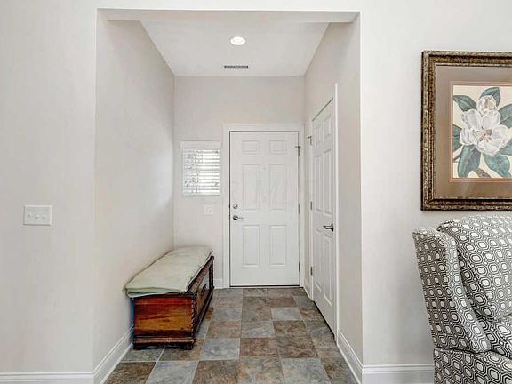 3rd image of 128 Colonial Woods Dr