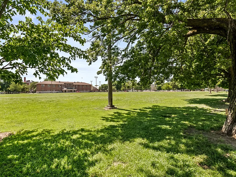 1320 W Chestnut St #3 — Photo 16