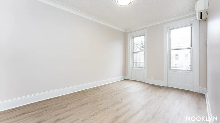 Rented by Nooklyn NYC LLC | media 9