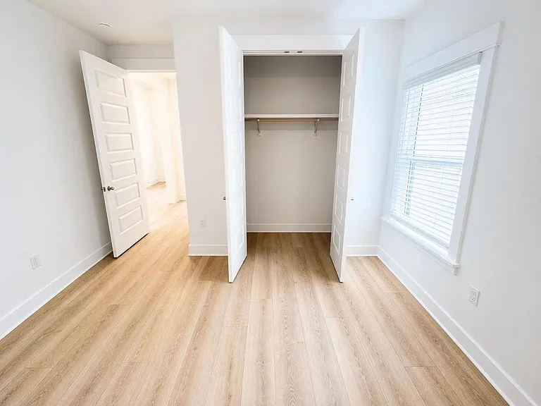 Spacious Bedroom 4
