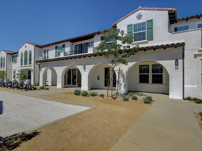 Avia La Jolla — Photo 126