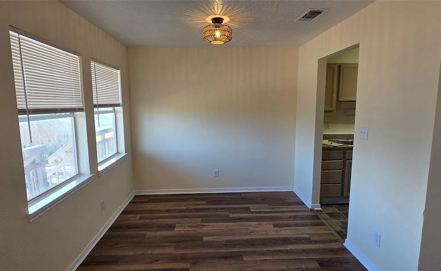 16506 Blackbeard Rd — Photo 4