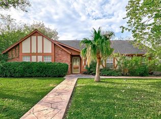 5711 Hummingbird St, Houston, TX 77096